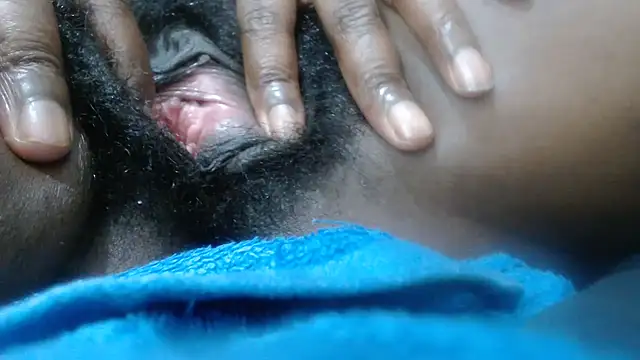 Snapshot of Nellybba chatting on March 18, 2026, 10:32 pm Nellybba online show from March 18, 2026, 10:32 pm