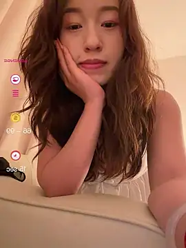 wenwenyaa online show from June 19, 2026, 2:23 pm