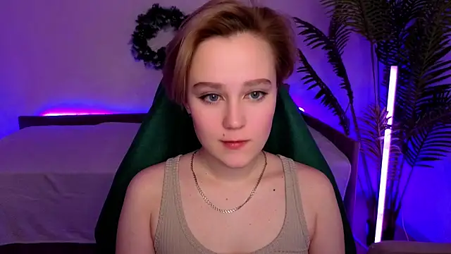 Ellie Heavenly online show from January 13, 2026, 8:40 am