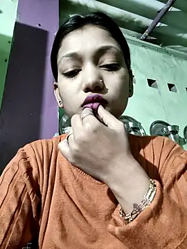 Curvy Samayra online show from January 13, 2026, 5:39 pm