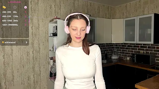 Snapshot of ChrisAmott chatting on February 3, 2026, 4:12 pm ChrisAmott online show from February 3, 2026, 4:12 pm