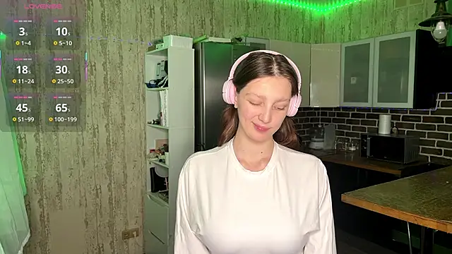 Snapshot of ChrisAmott chatting on February 17, 2026, 4:04 pm ChrisAmott online show from February 17, 2026, 4:04 pm