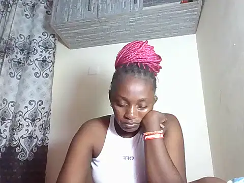 Snapshot of Boobah- chatting on February 12, 2026, 6:18 pm Boobah- online show from February 12, 2026, 6:18 pm