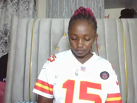 Snapshot of Boobah- chatting on February 17, 2026, 11:02 pm Boobah- online show from February 17, 2026, 11:02 pm