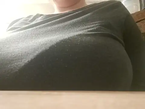 Linchen24857 online show from January 12, 2026, 7:53 pm