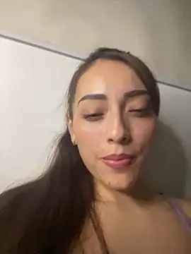 Snapshot of anny_bianchy chatting on February 14, 2026, 8:36 am anny bianchy online show from February 14, 2026, 8:36 am