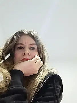 Snapshot of Didi2081 chatting on January 12, 2026, 6:47 pm Didi2081 online show from January 12, 2026, 6:47 pm