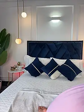 Snapshot of SweetTroubleXXX chatting on January 14, 2026, 1:59 pm SweetTroubleXXX online show from January 14, 2026, 1:59 pm