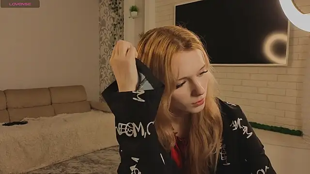 Snapshot of JuanaSumma chatting on March 26, 2026, 6:11 am JuanaSumma online show from March 26, 2026, 6:11 am