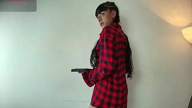 nelly willd online show from February 16, 2026, 12:37 pm