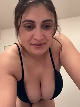 morenita sexy777 online show from June 1, 2026, 8:58 am
