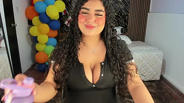Karla18  online show from July 17, 2026, 3:09 pm