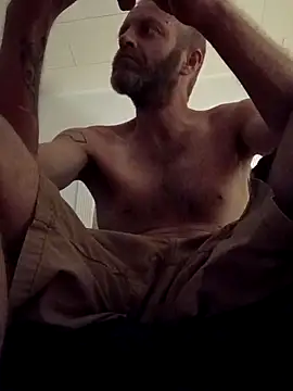 Snapshot of sterng6969 chatting on April 5, 2026, 8:21 am sterng6969 online show from April 5, 2026, 8:21 am