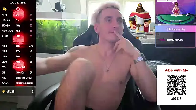 Rayzel White online show from May 19, 2026, 4:14 pm