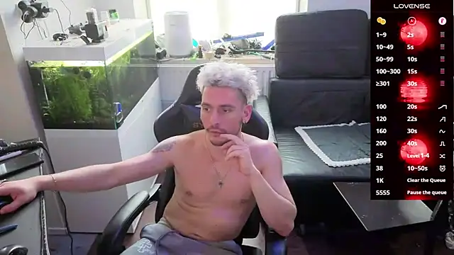 Rayzel White online show from February 20, 2026, 1:35 pm