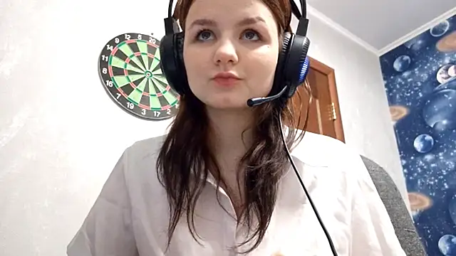 Snapshot of GameToiler chatting on January 16, 2026, 12:14 am GameToiler online show from January 16, 2026, 12:14 am