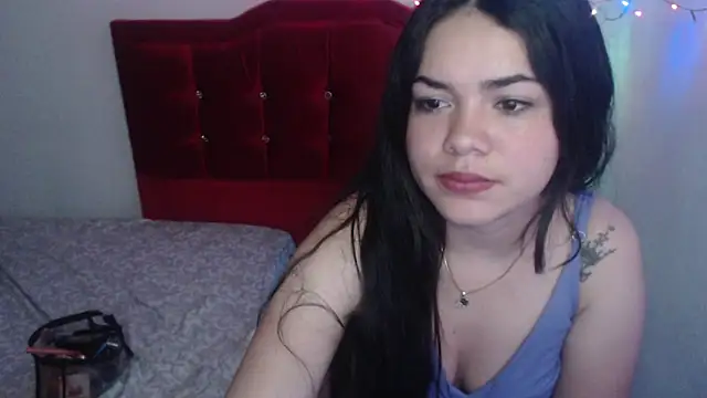 Snapshot of Loriiiany chatting on March 26, 2026, 2:32 am Loriiiany online show from March 26, 2026, 2:32 am