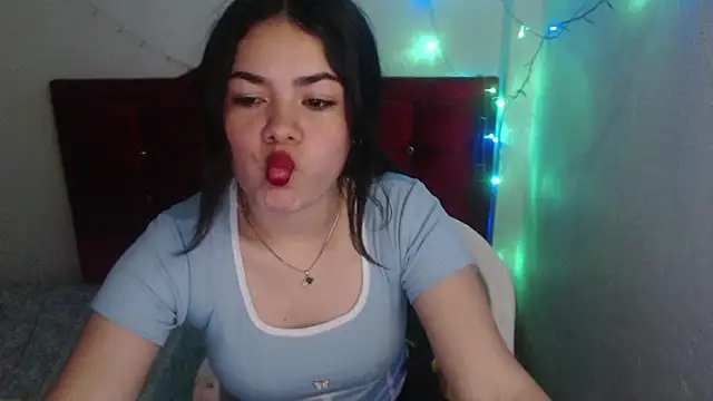 Snapshot of Loriiiany chatting on March 28, 2026, 3:51 am Loriiiany online show from March 28, 2026, 3:51 am