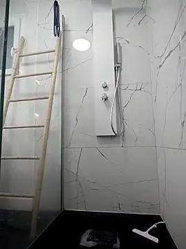 shokola online show from January 15, 2026, 2:42 pm