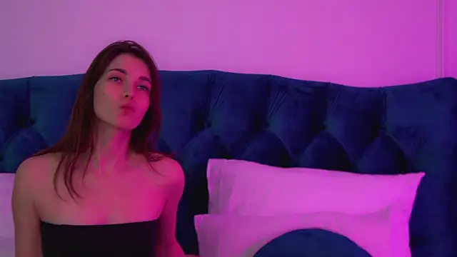 Snapshot of VanessaCelesti chatting on February 25, 2026, 6:35 am VanessaCelesti online show from February 25, 2026, 6:35 am