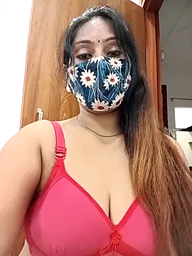 Your-Sasha7 online show from May 12, 2026, 1:06 pm
