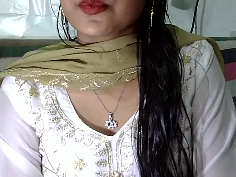 sexy-iram online show from February 26, 2026, 2:50 pm