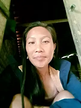 Snapshot of Diana-02 chatting on February 15, 2026, 12:33 am Diana-02 online show from February 15, 2026, 12:33 am