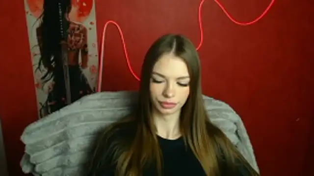 Snapshot of Lina_Loveuu chatting on March 17, 2026, 12:19 pm Lina Loveuu online show from March 17, 2026, 12:19 pm