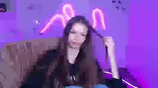 Snapshot of Lina_Loveuu chatting on March 8, 2026, 6:28 am Lina Loveuu online show from March 8, 2026, 6:28 am