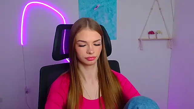 Snapshot of Lina_Loveuu chatting on April 11, 2026, 11:36 am Lina Loveuu online show from April 11, 2026, 11:36 am