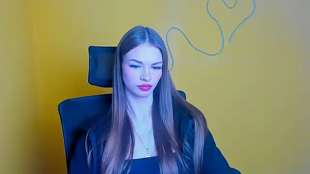 Snapshot of Lina_Loveuu chatting on April 3, 2026, 12:00 pm Lina Loveuu online show from April 3, 2026, 12:00 pm