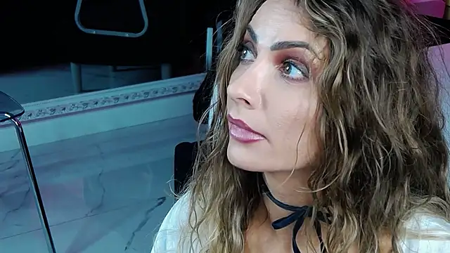 Snapshot of Anne_Goddess chatting on March 31, 2026, 6:04 am Anne Goddess online show from March 31, 2026, 6:04 am