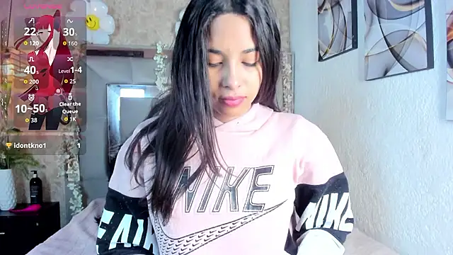 Estrellaa 1 online show from March 15, 2026, 12:45 pm