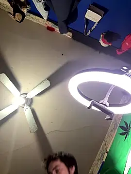 Snapshot of WhiteMeatsRican chatting on January 18, 2026, 6:00 pm WhiteMeatsRican online show from January 18, 2026, 6:00 pm