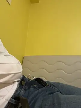 Snapshot of ayazn chatting on January 13, 2026, 2:54 pm ayazn online show from January 13, 2026, 2:54 pm