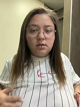 Snapshot of _maracr19_ chatting on April 6, 2026, 1:34 pm maracr19 online show from April 6, 2026, 1:34 pm