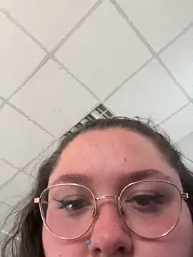 Snapshot of _maracr19_ chatting on March 17, 2026, 4:32 pm maracr19 online show from March 17, 2026, 4:32 pm