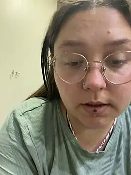 Snapshot of _maracr19_ chatting on April 8, 2026, 1:12 pm maracr19 online show from April 8, 2026, 1:12 pm