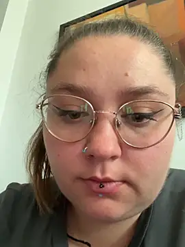 Snapshot of _maracr19_ chatting on April 12, 2026, 1:47 pm maracr19 online show from April 12, 2026, 1:47 pm