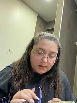 Snapshot of _maracr19_ chatting on March 21, 2026, 4:00 pm maracr19 online show from March 21, 2026, 4:00 pm