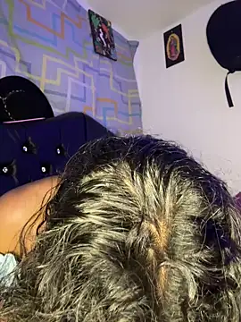 Nyxx Velariia online show from May 28, 2026, 4:42 am
