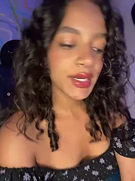 Nyxx Velariia online show from May 25, 2026, 5:07 am
