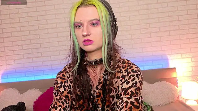 ToxicKittyy online show from February 1, 2026, 2:48 pm