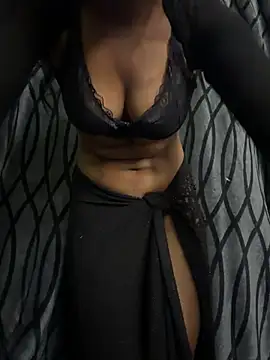 Sassyreyaaa online show from February 14, 2026, 7:14 pm