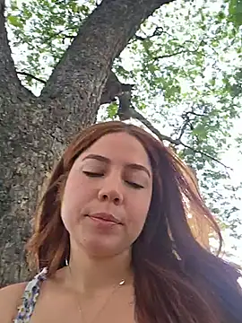 Snapshot of dani_ferreer1 chatting on July 20, 2026, 6:43 pm dani ferreer1 online show from July 20, 2026, 6:43 pm