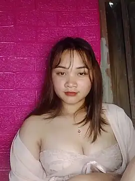 Lisakeem online show from April 2, 2026, 6:42 am