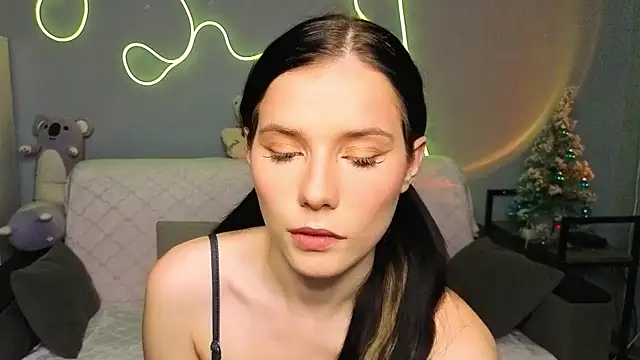 Snapshot of JinxMoon chatting on January 18, 2026, 5:05 pm JinxMoon online show from January 18, 2026, 5:05 pm