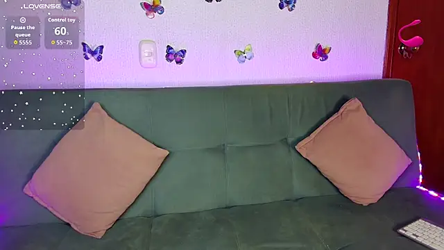 Snapshot of Anihaa chatting on February 18, 2026, 5:27 am Anihaa online show from February 18, 2026, 5:27 am