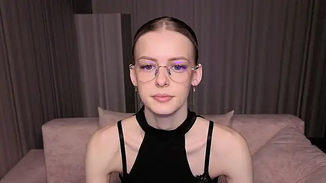 Snapshot of kittie_like18 chatting on April 29, 2026, 1:10 am kittie like18 online show from April 29, 2026, 1:10 am