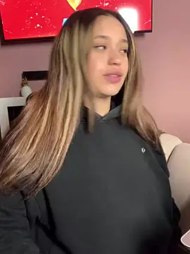 Snapshot of Diosa_Pink chatting on February 26, 2026, 5:07 am Diosa Pink online show from February 26, 2026, 5:07 am